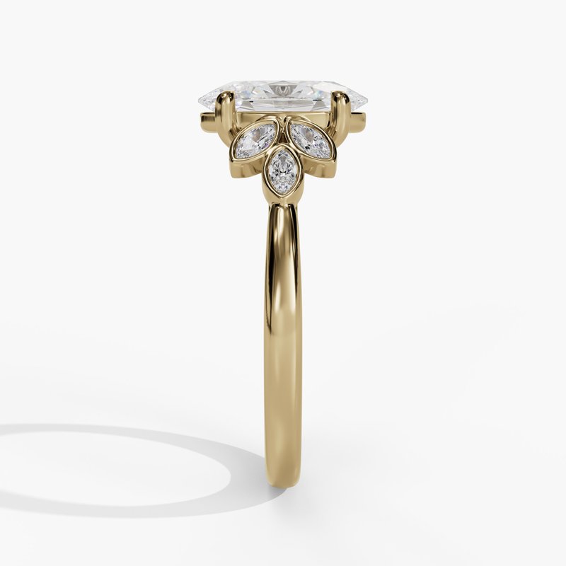 Yellow gold diamond ring