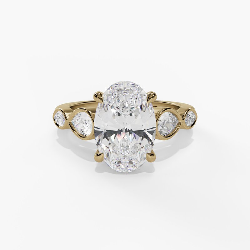 Yellow gold diamond ring