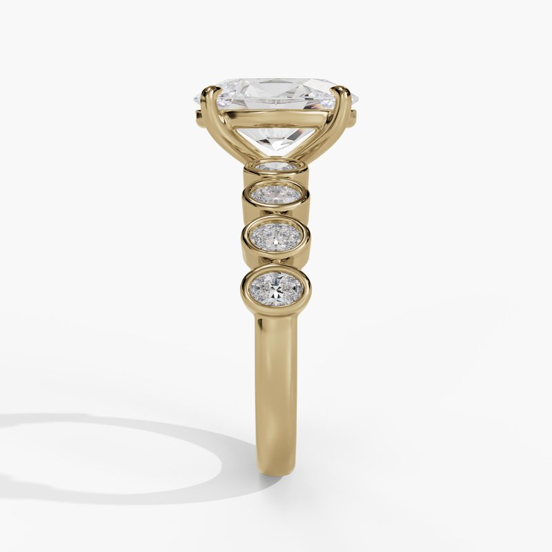 Yellow gold diamond ring