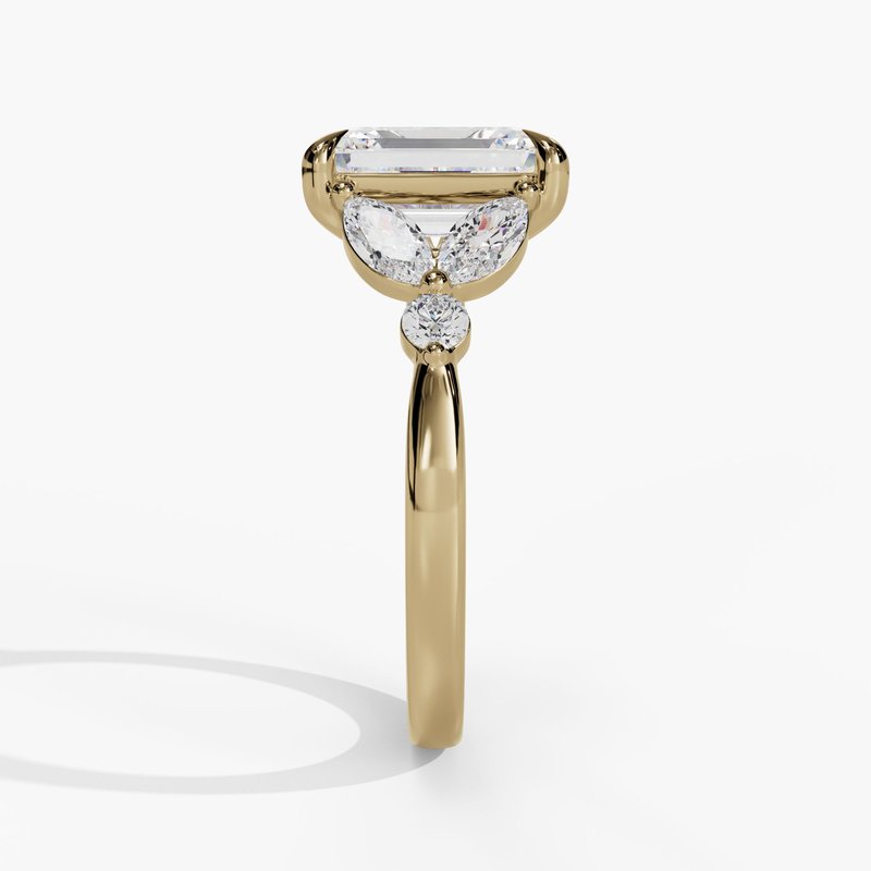 Yellow gold vintage diamond ring