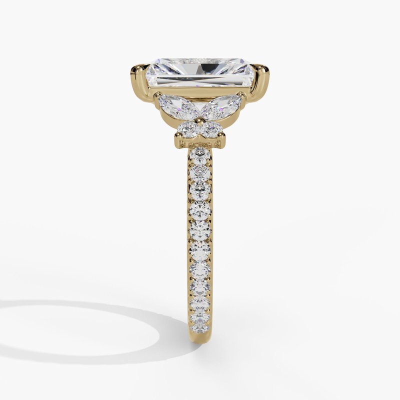 Yellow gold vintage diamond ring